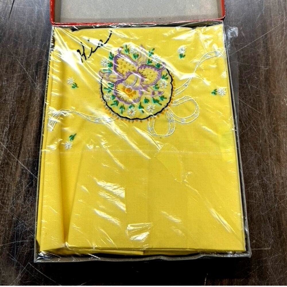 New,His‎ & Hers Pillowcases,Yellow Hand Embroidered 70's Boxed